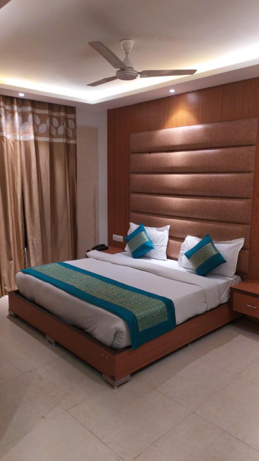 Hotel O Delhi, Near Karol Bagh Main Market And Metro Station นิวเดลี ภายนอก รูปภาพ
